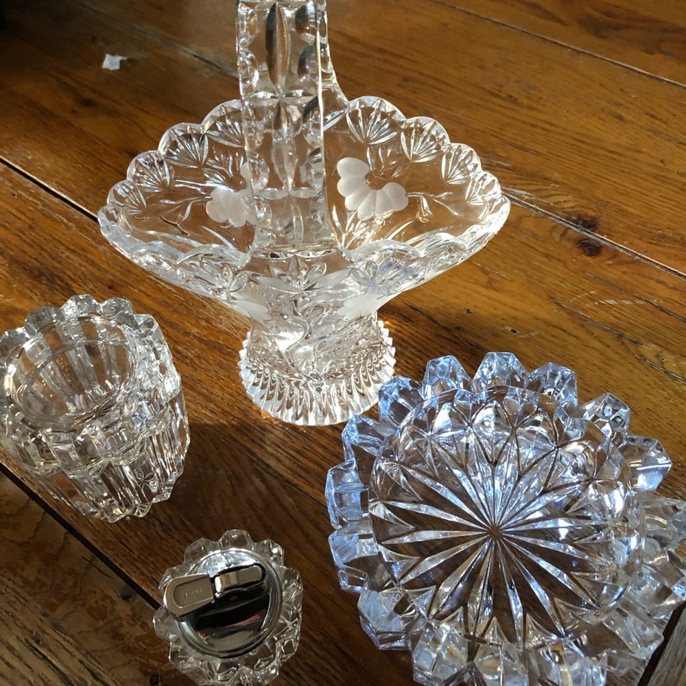 Crystal lot